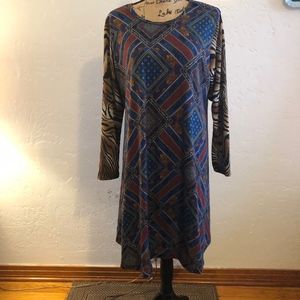 Curvy Lily blouse, leopard print sleeves, size 2X